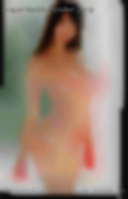 DarkGentleman777 nude woman in there 30s